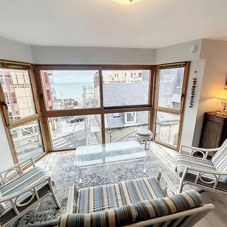 Apartament Grand Duplex En Centre-ville Avec Vue, A 50m De La Plage, Ascenseur, Et Wifi - Fr-1-361-165 Granville