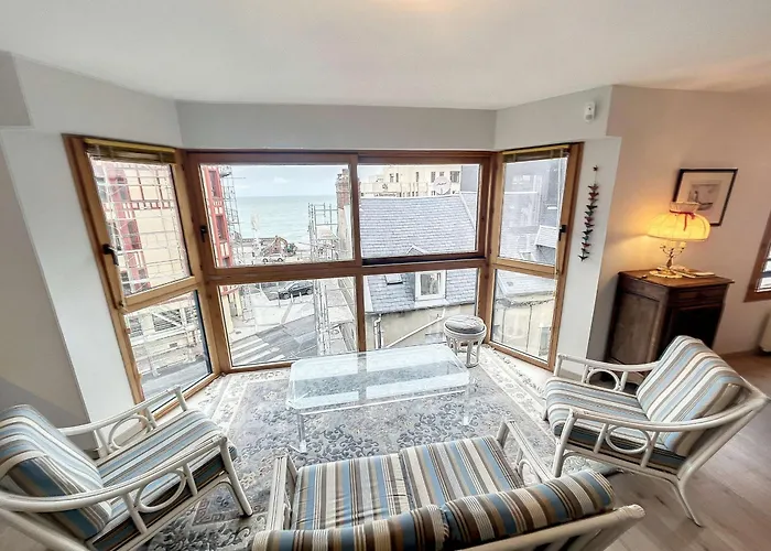 Daire Grand Duplex En Centre-ville Avec Vue, A 50m De La Plage, Ascenseur, Et Wifi - Fr-1-361-165 Granville