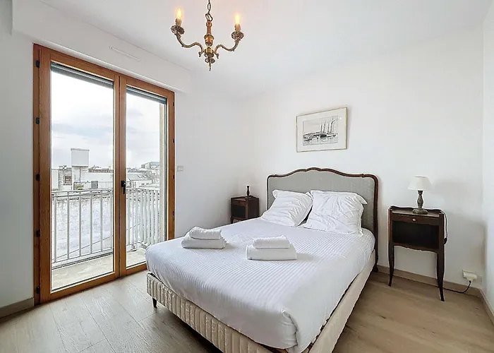 Grand Duplex En Centre-ville Avec Vue, à 50m De La Plage, Ascenseur, Et Wifi - Fr-1-361-165 *