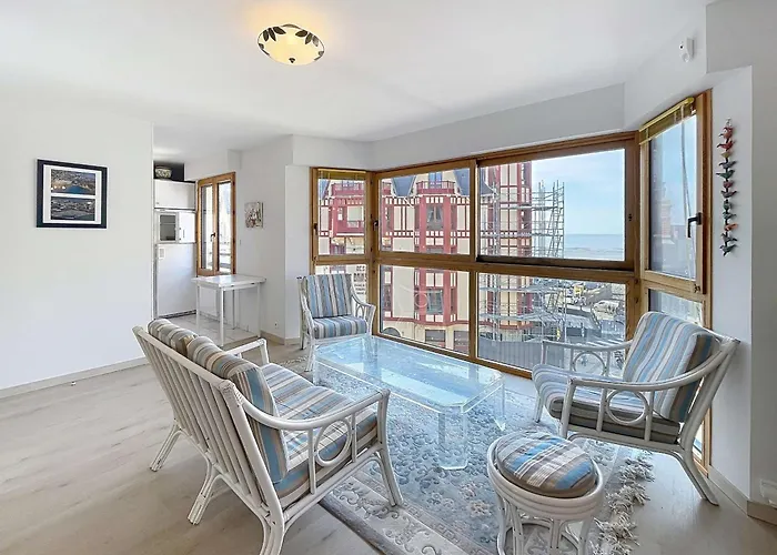 Grand Duplex En Centre-ville Avec Vue, à 50m De La Plage, Ascenseur, Et Wifi - Fr-1-361-165 Apartamento *